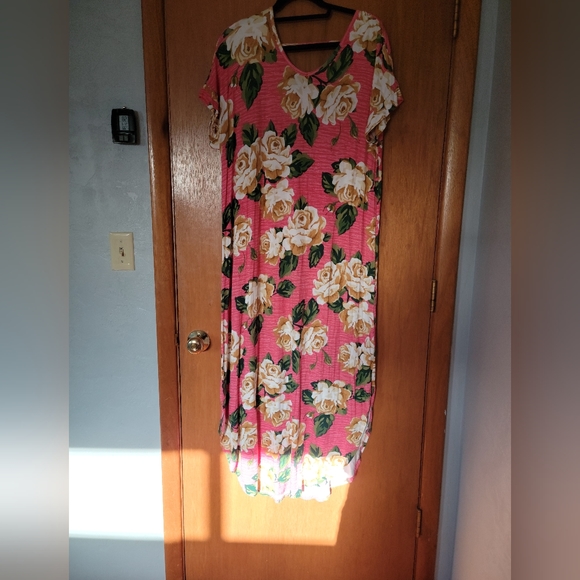 LuLaRoe Maxi rose print - Picture 1 of 4